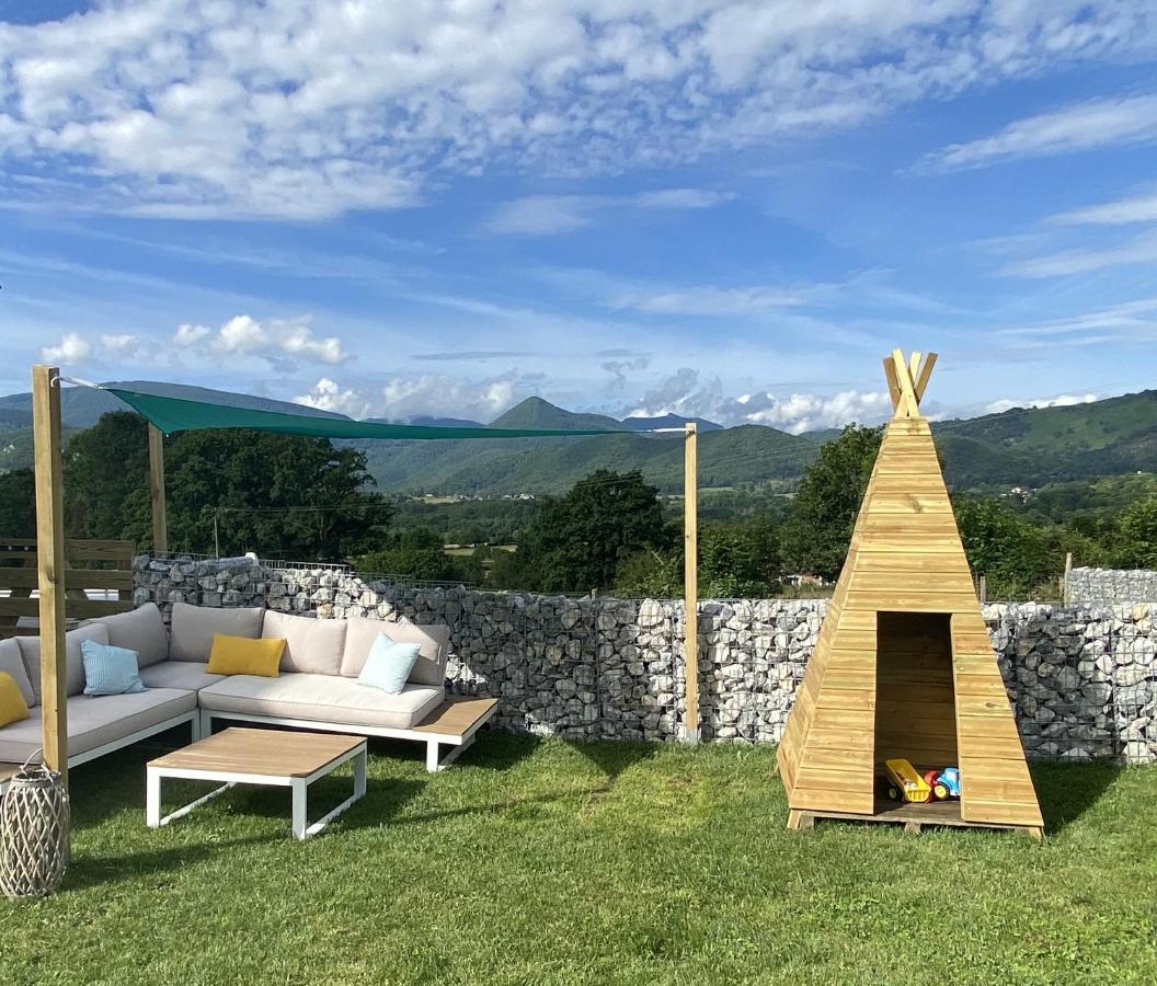 Villa Jacuzzi, Terrain De Petanque Et Aire De Jeux Vue Sur Les Pyrenees Seilhan Exterior photo